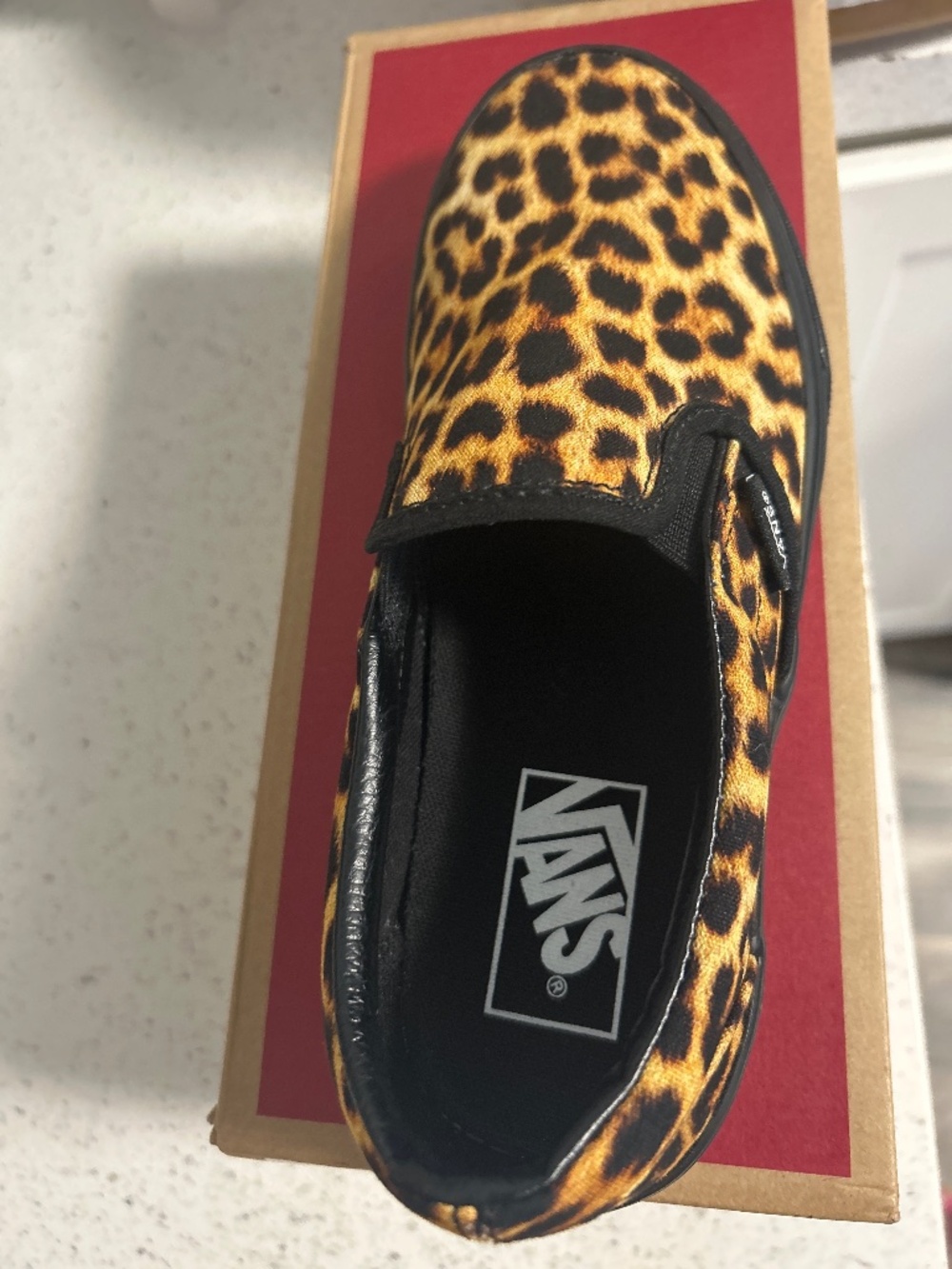 Vans - Picture 2 of 4